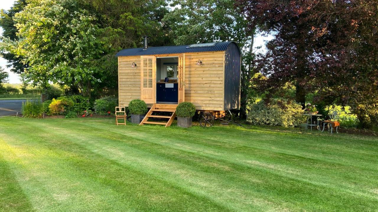 Bannfield Shepherds Hut Ballymoney Exterior foto